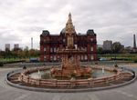 Glasgow Green - Doulton Fountain - Peoples Palace