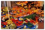 Nizza - Obsthändler in einer Altstadtgasse